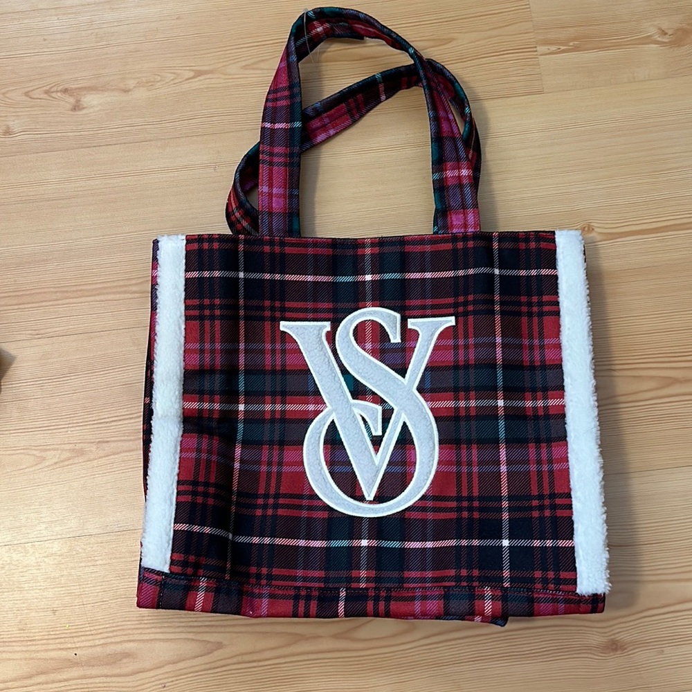 NWT Victoria’s Secret tote